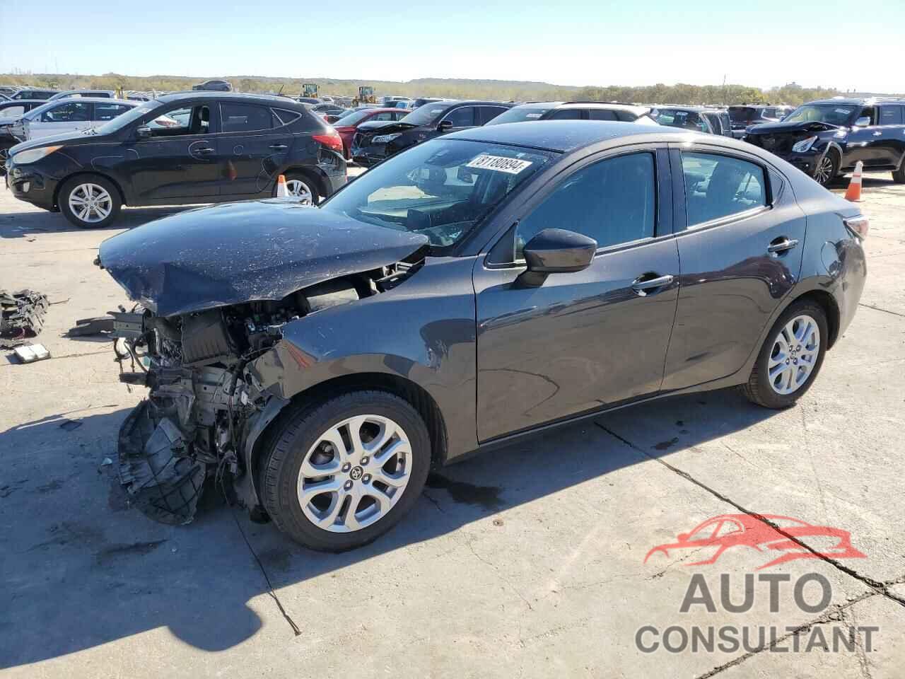TOYOTA YARIS 2017 - 3MYDLBYV7HY147892
