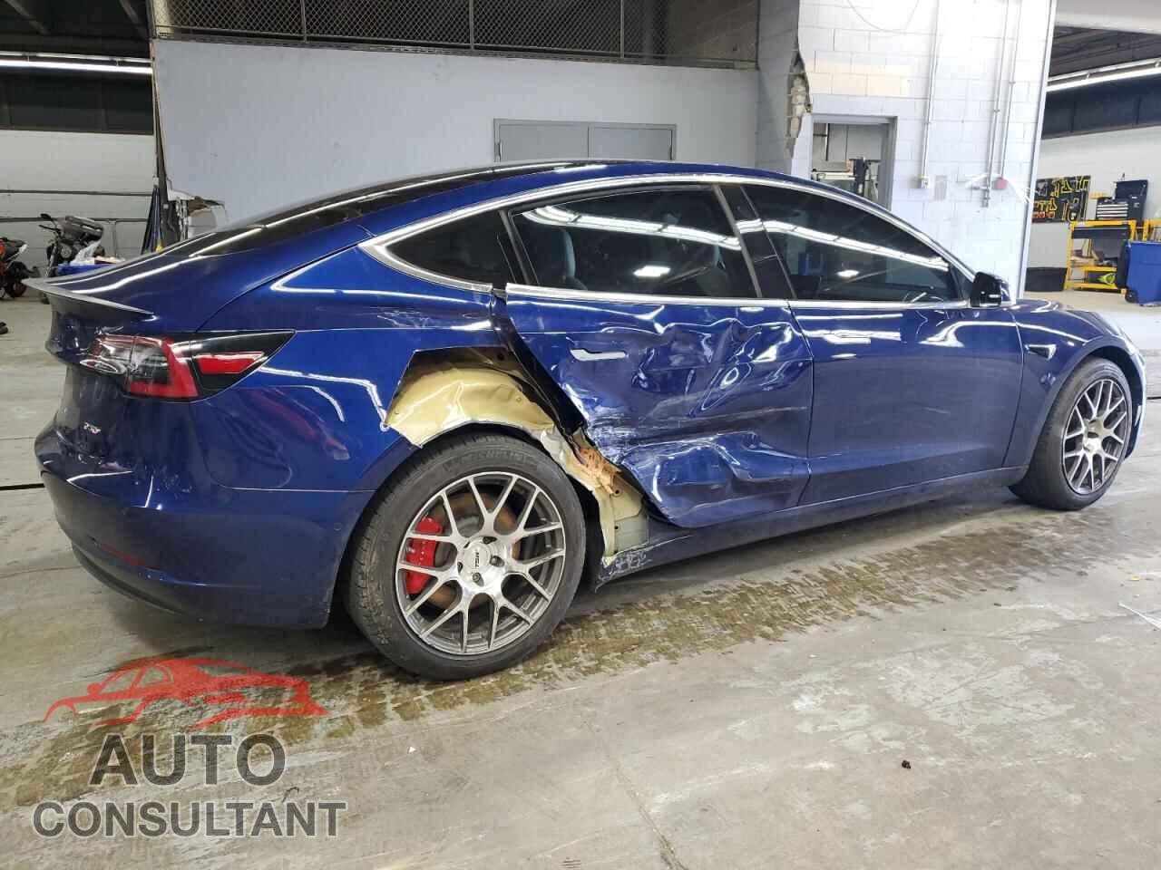 TESLA MODEL 3 2018 - 5YJ3E1EB2JF074246