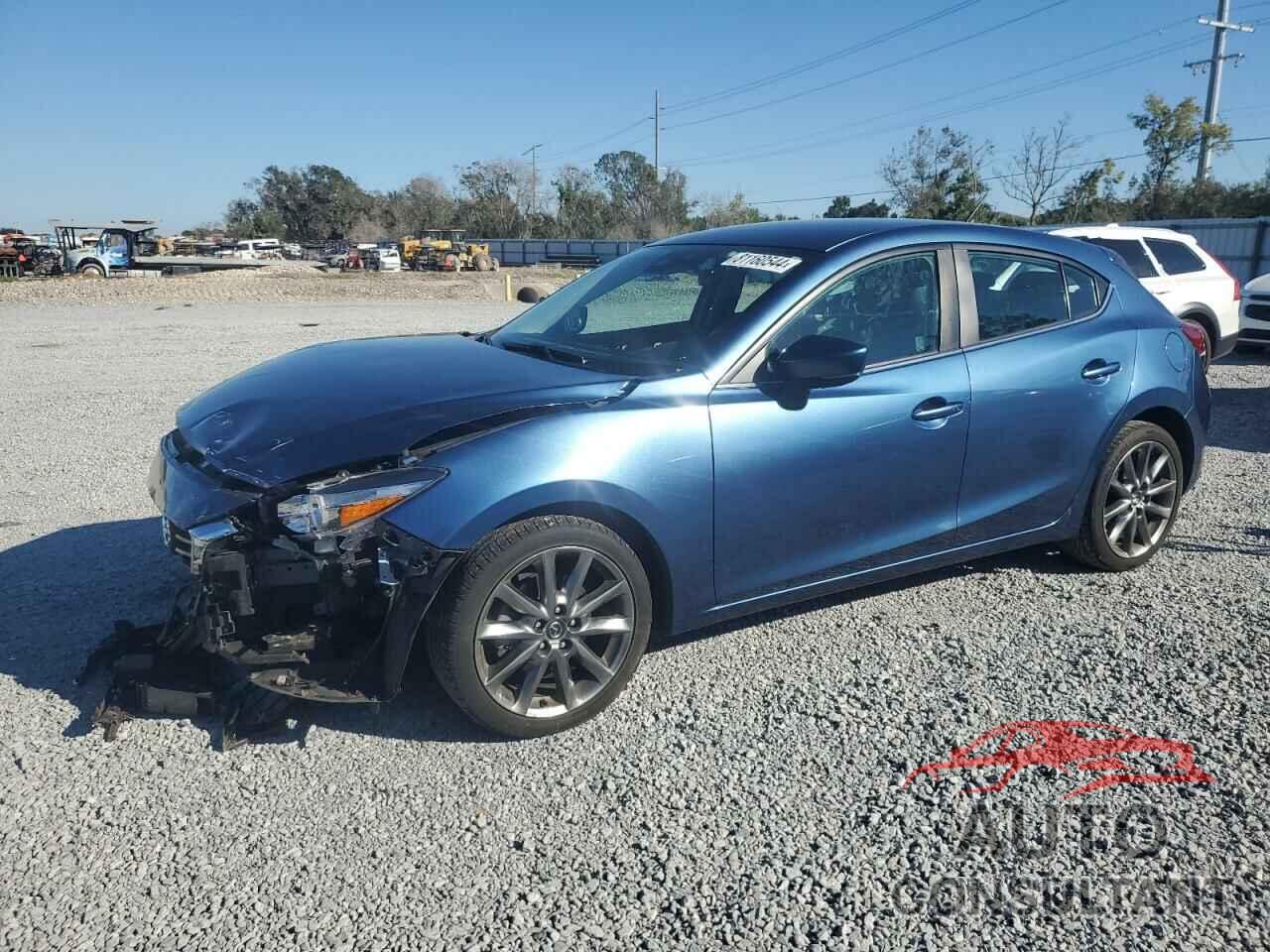 MAZDA 3 2018 - 3MZBN1L33JM237941