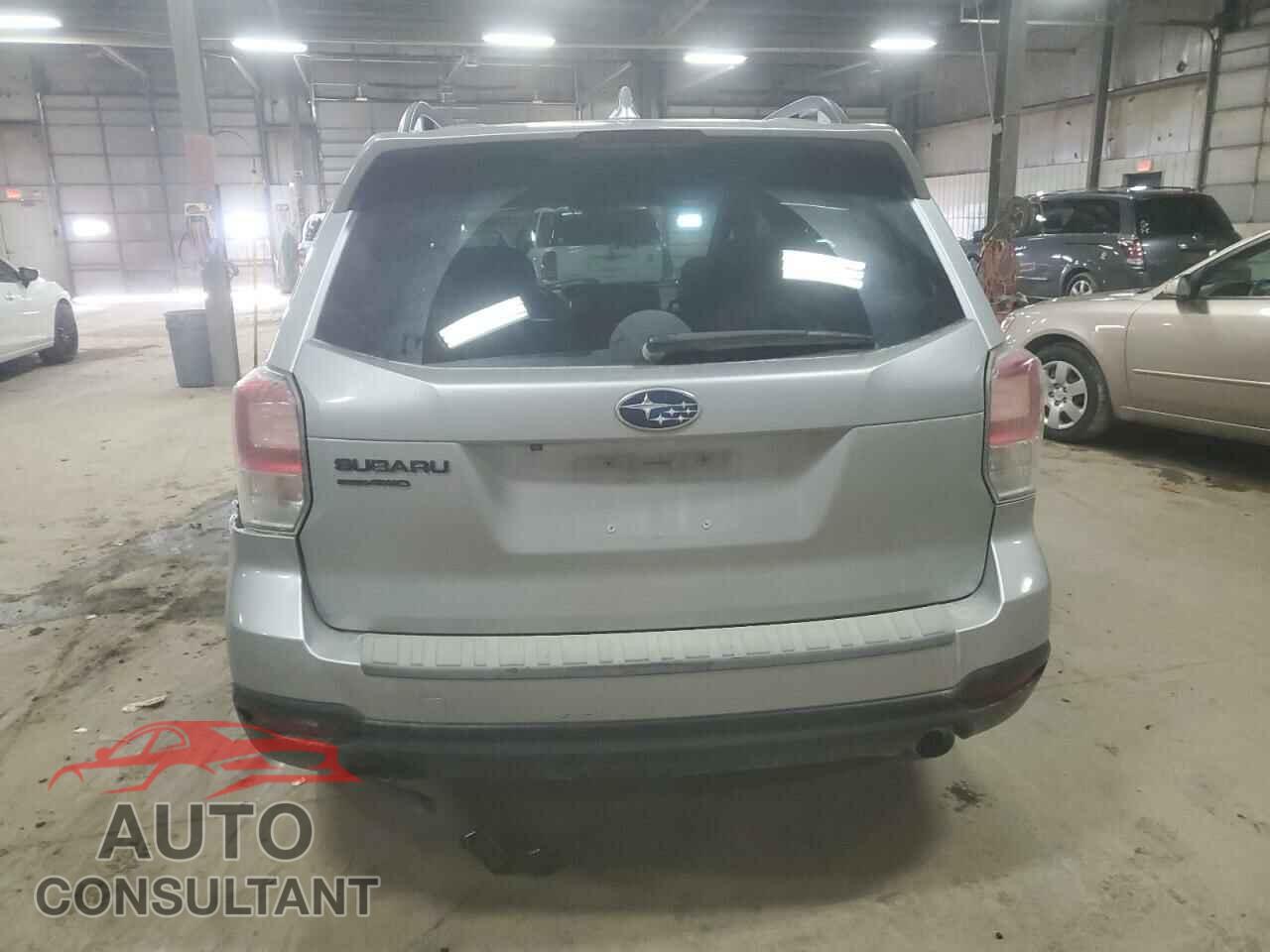 SUBARU FORESTER 2018 - JF2SJAEC4JH452973