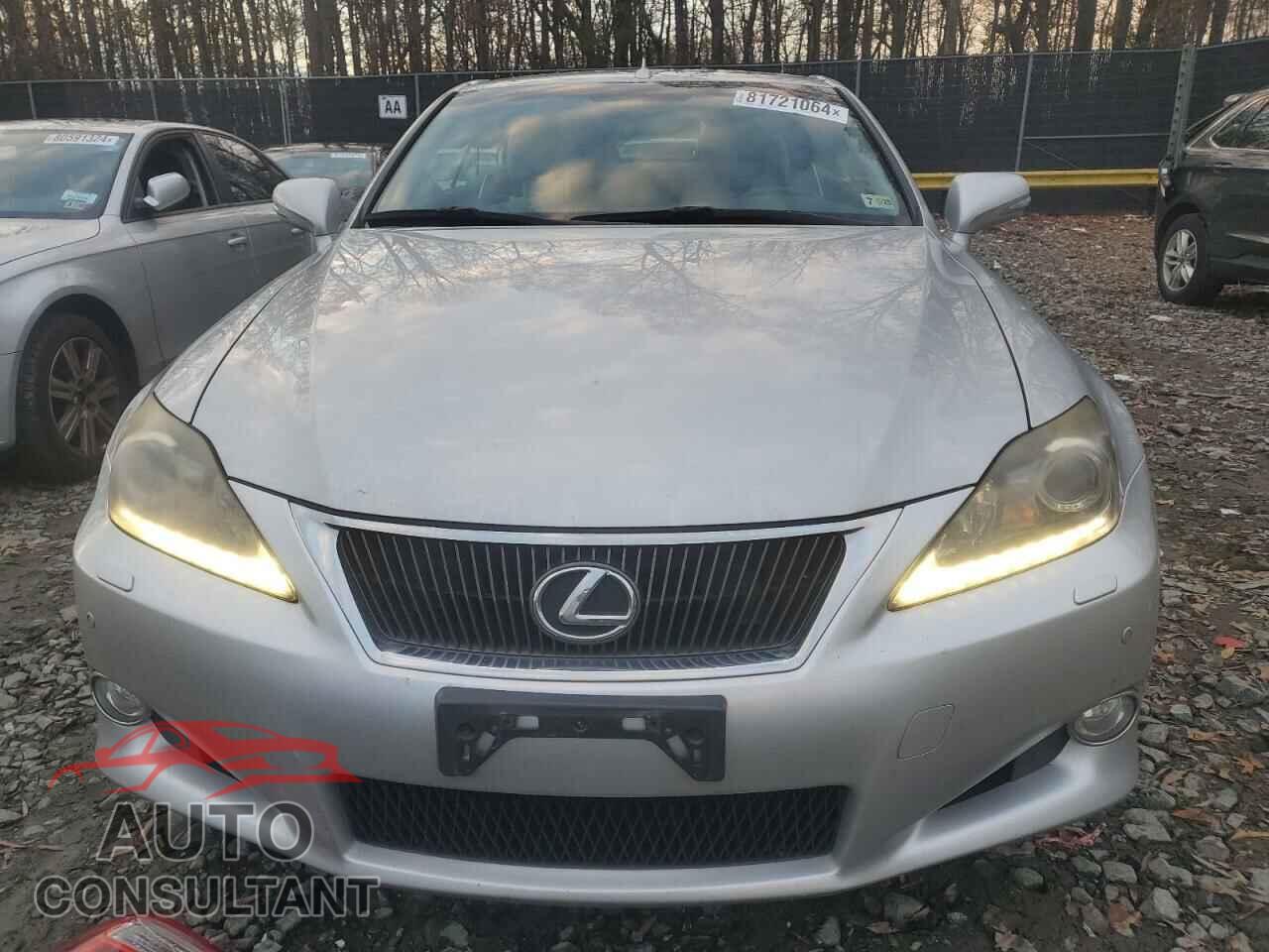 LEXUS IS 2011 - JTHFF2C29B2519670