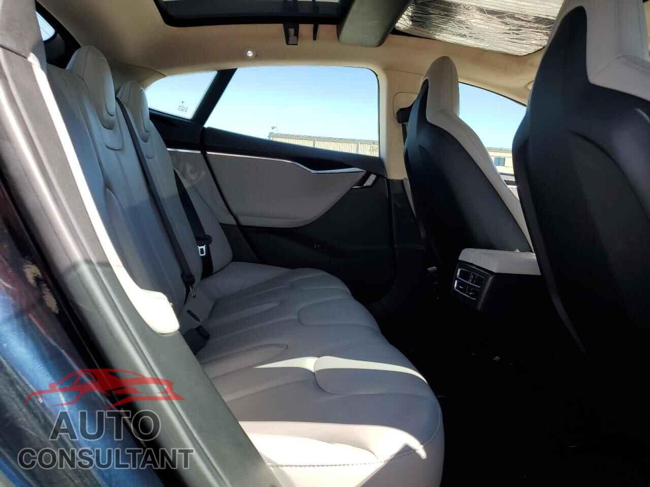TESLA MODEL S 2013 - 5YJSA1CN2DFP21883