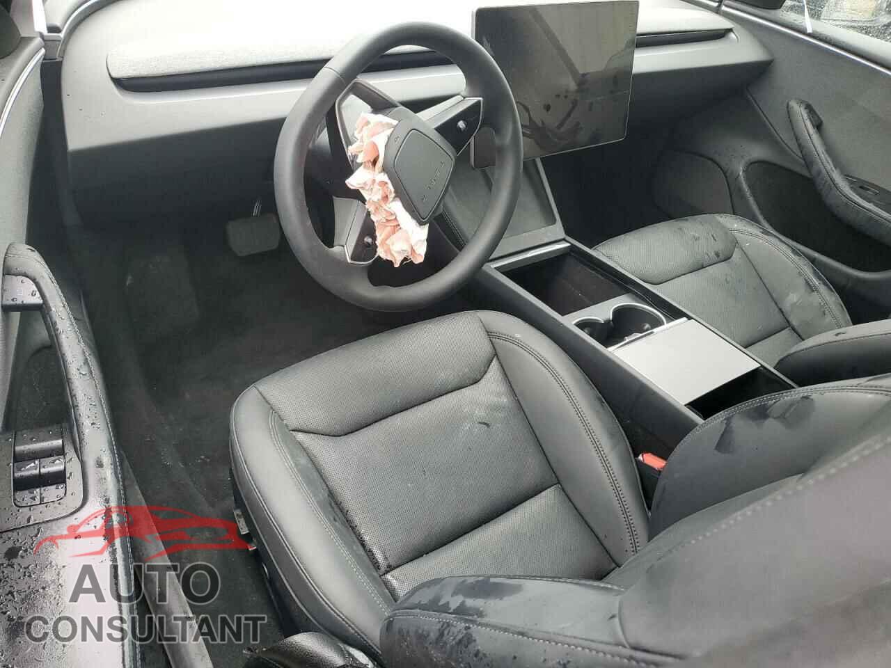 TESLA MODEL 3 2024 - 5YJ3E1EA2RF731646