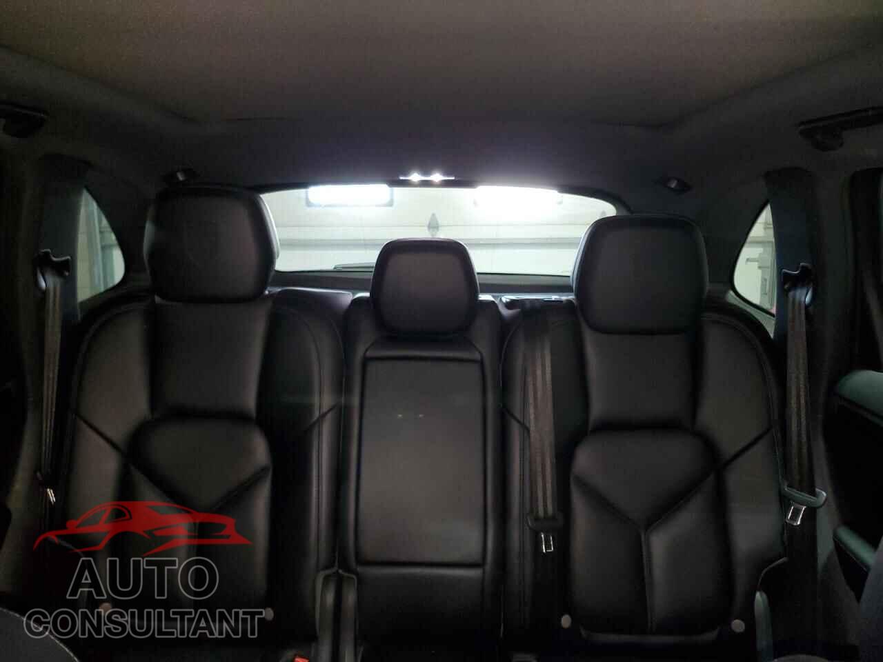 PORSCHE CAYENNE 2017 - WP1AE2A29HLA73779