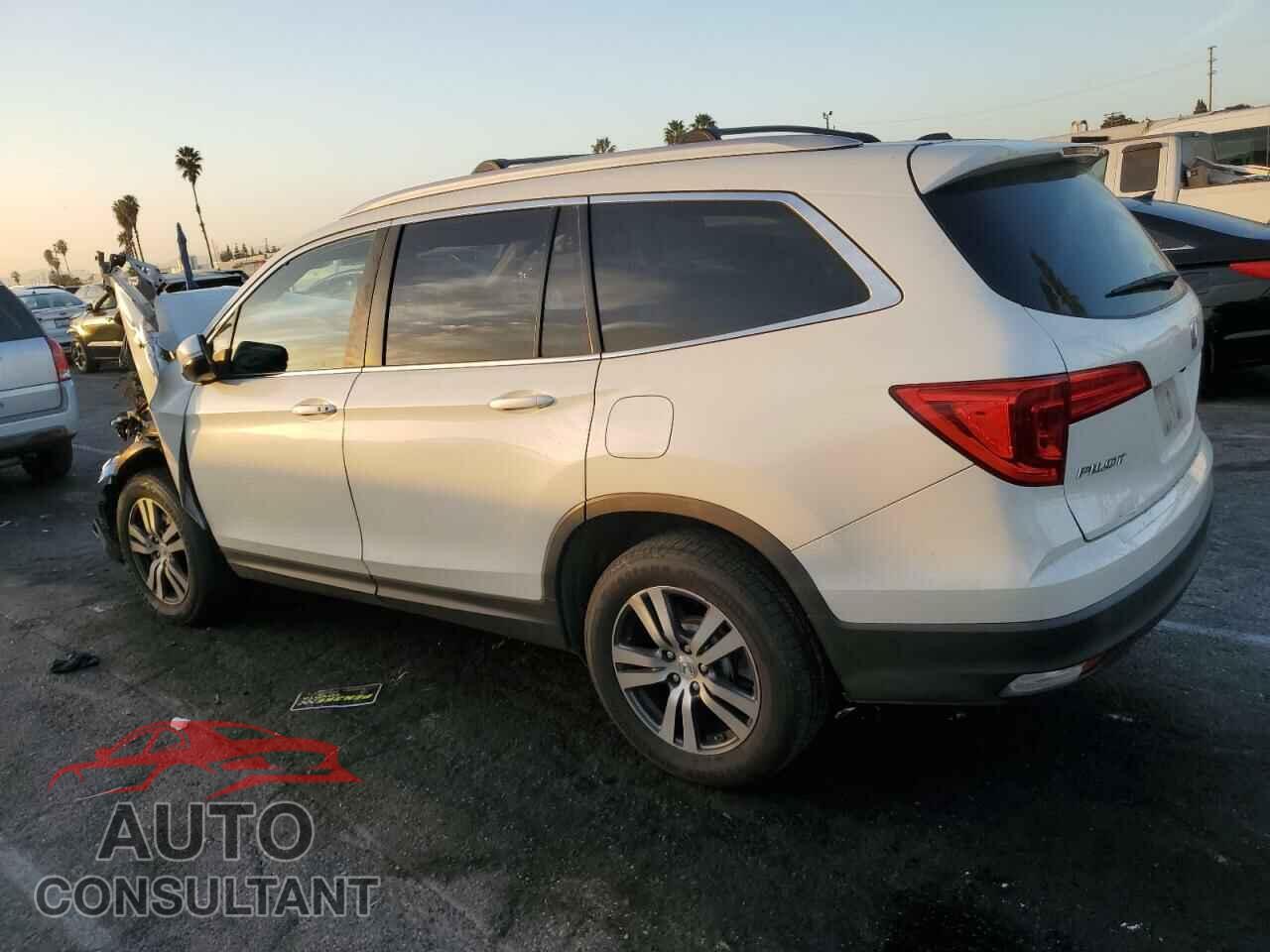 HONDA PILOT 2017 - 5FNYF6H7XHB071385