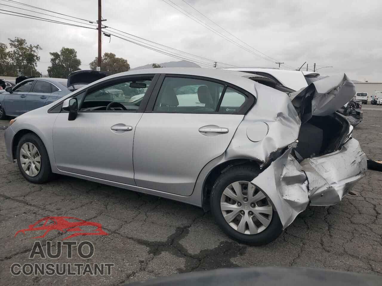 HONDA CIVIC 2012 - 2HGFB2F51CH589905