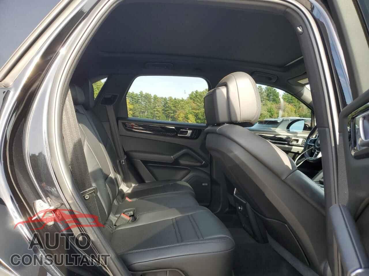 PORSCHE CAYENNE 2021 - WP1AA2AY2MDA03898