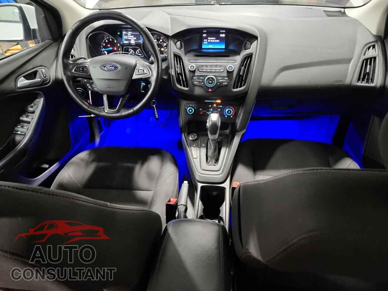 FORD FOCUS 2016 - 1FADP3K25GL399032