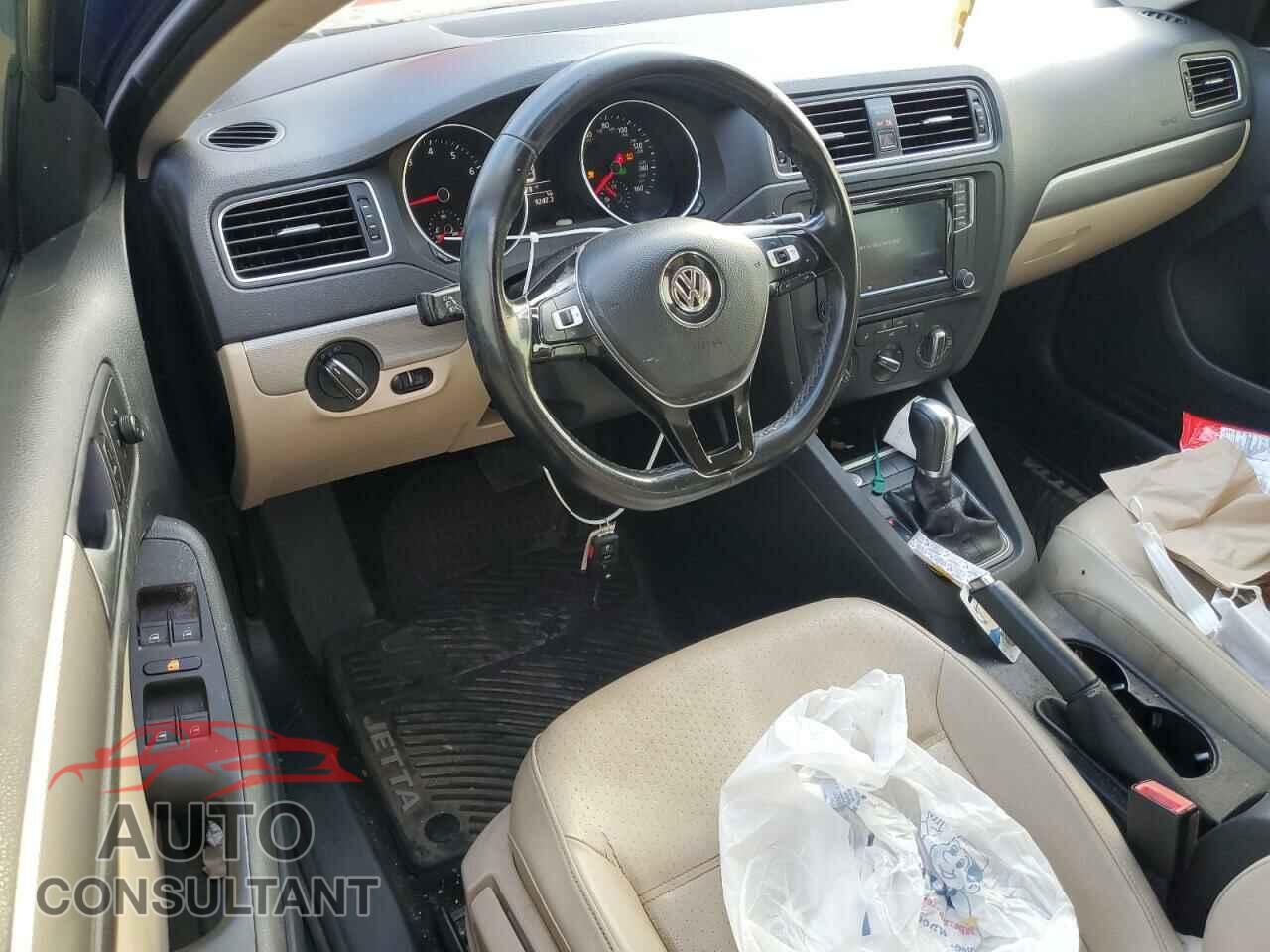 VOLKSWAGEN JETTA 2017 - 3VWDB7AJ9HM281183