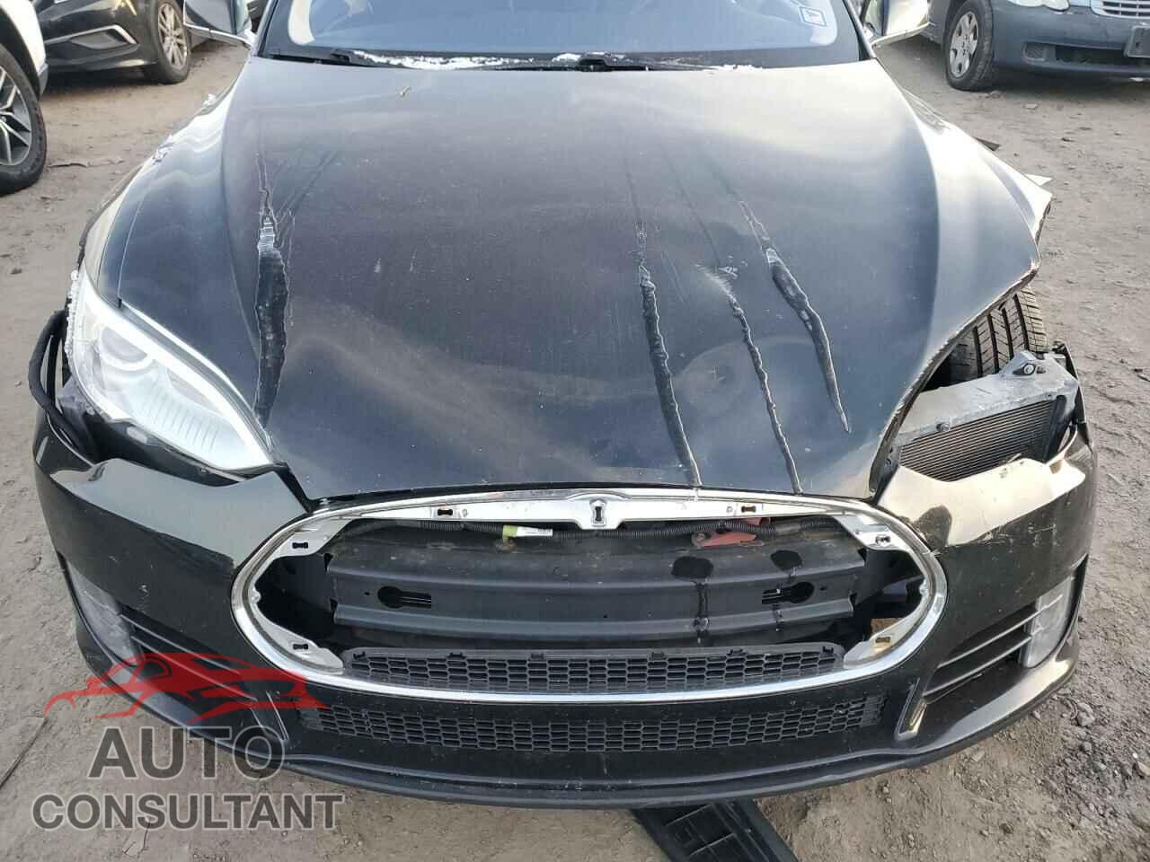 TESLA MODEL S 2014 - 5YJSA1H12EFP43535