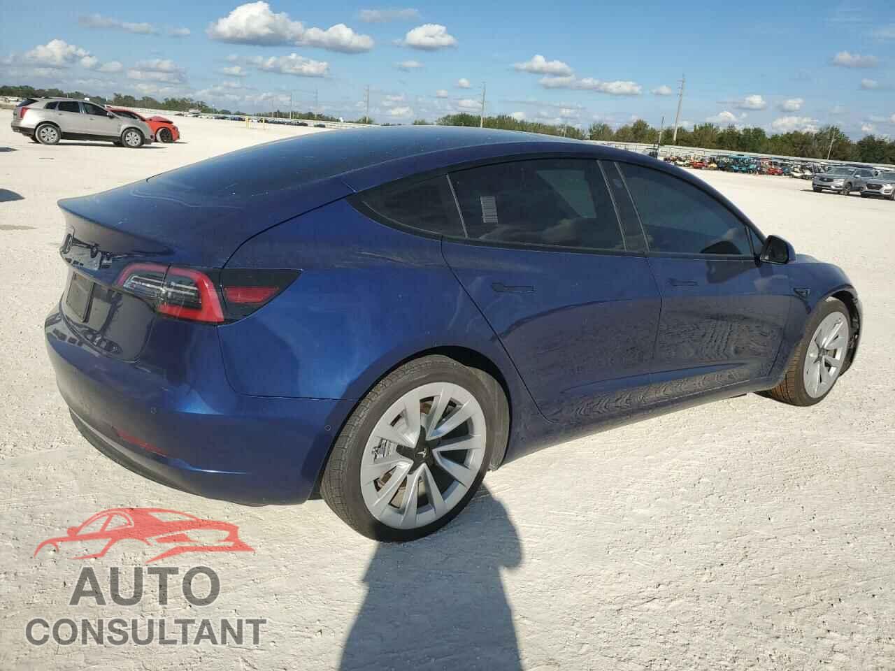 TESLA MODEL 3 2022 - 5YJ3E1EA8NF190855