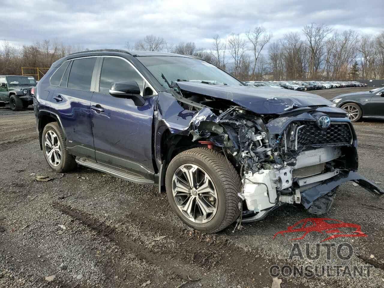 TOYOTA RAV4 2021 - JTMFB3FV5MD015682