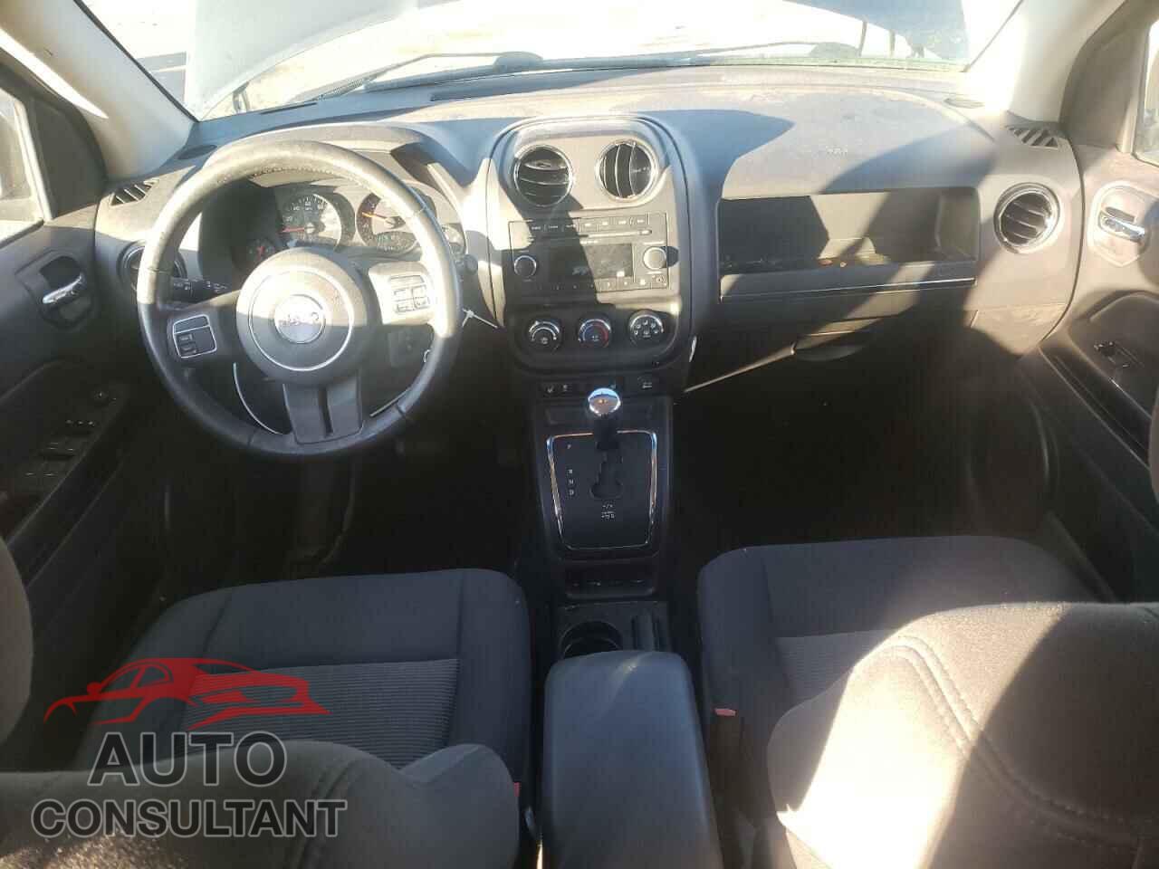 JEEP COMPASS 2011 - 1J4NF1FB2BD263860