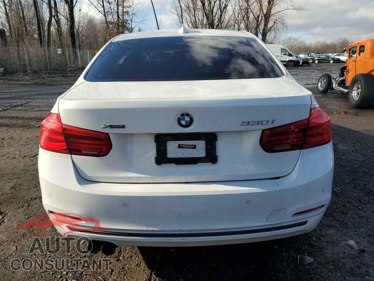 BMW 3 SERIES 2017 - WBA8D9C52HK678085