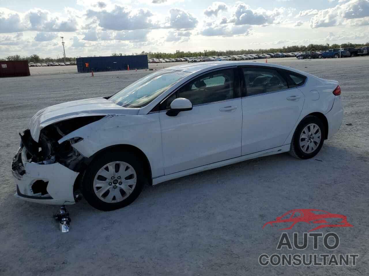 FORD FUSION 2019 - 3FA6P0G72KR162911