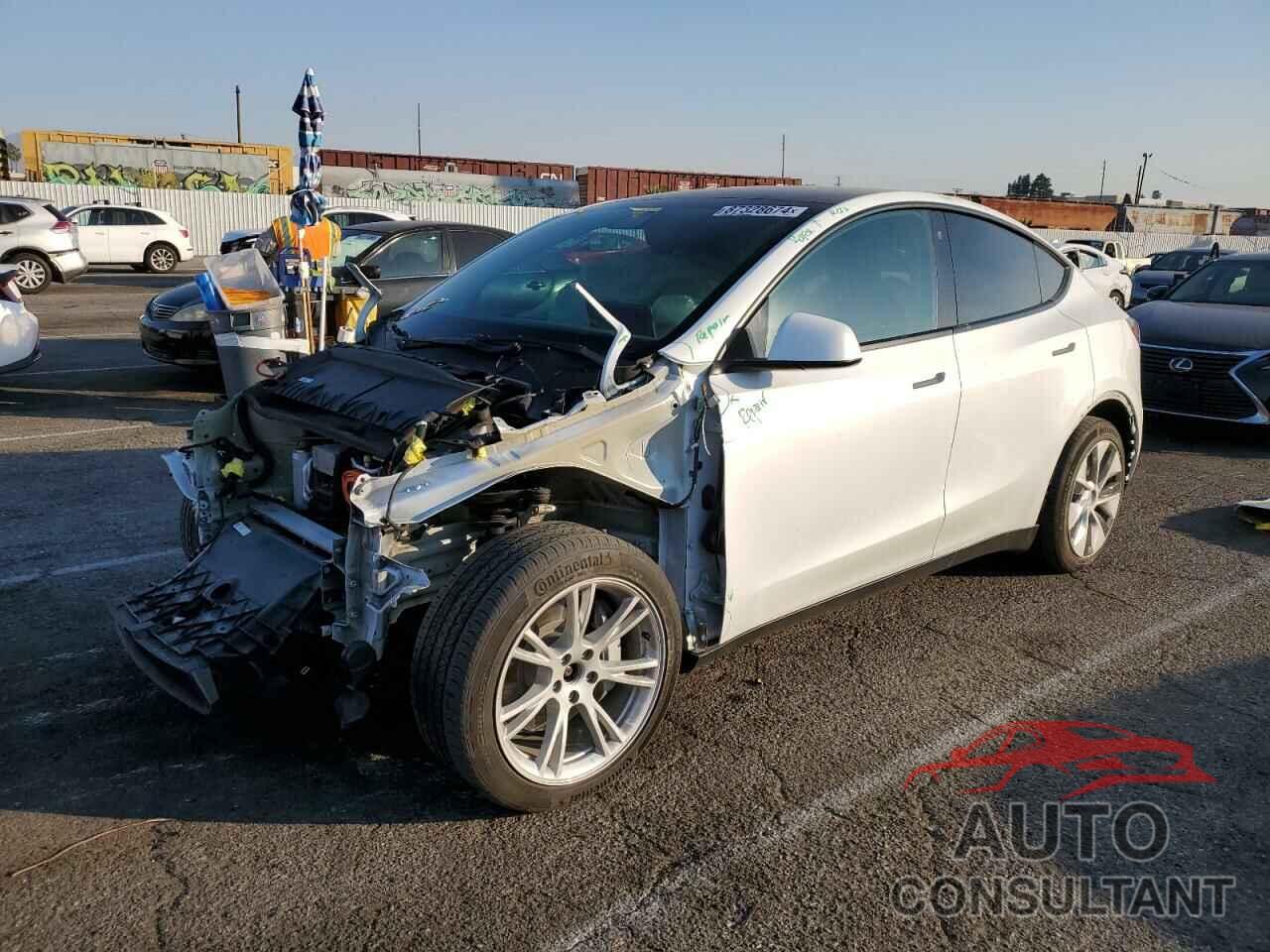 TESLA MODEL Y 2021 - 5YJYGDEE9MF272435