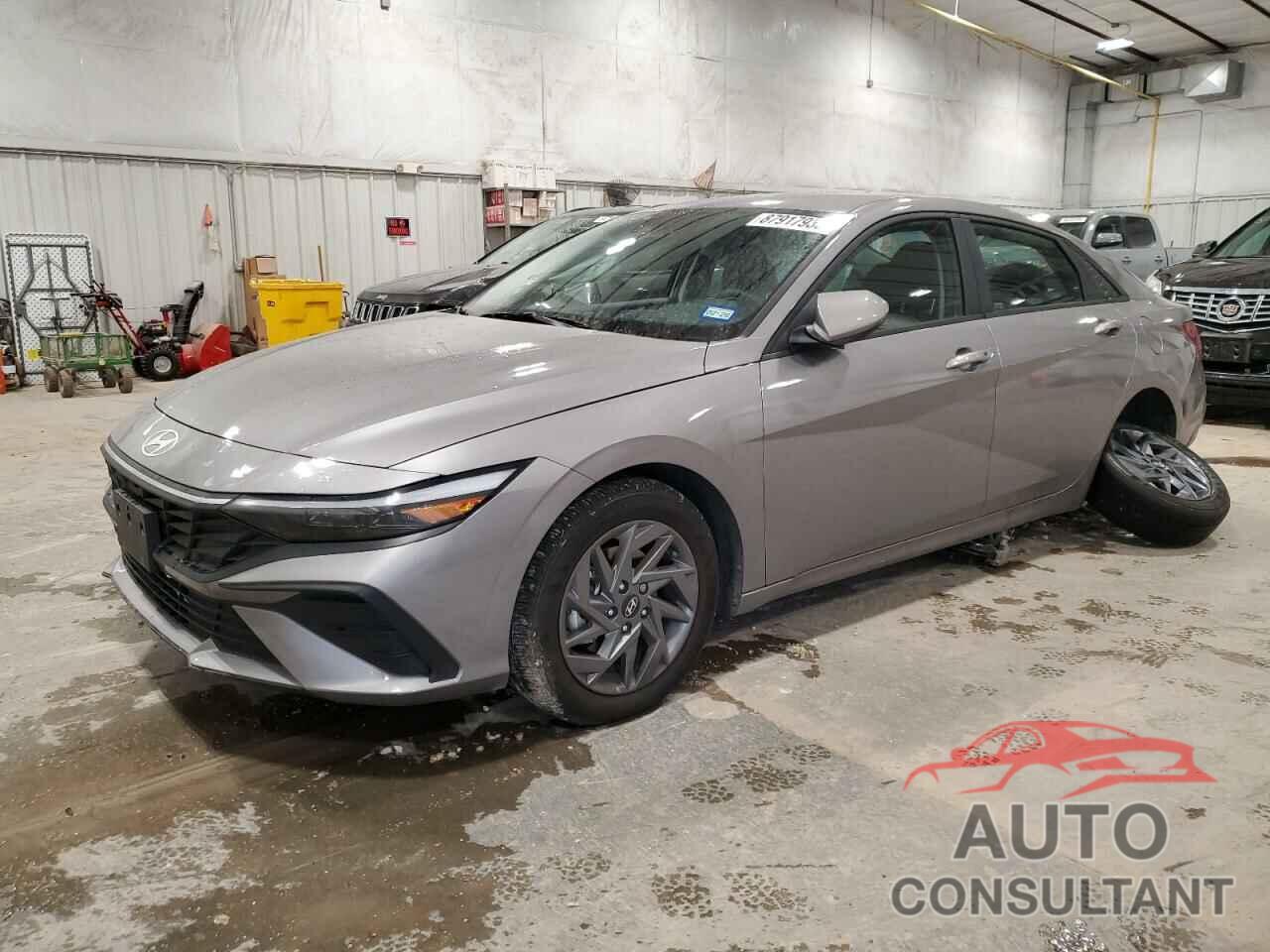 HYUNDAI ELANTRA 2024 - KMHLM4DG2RU702208