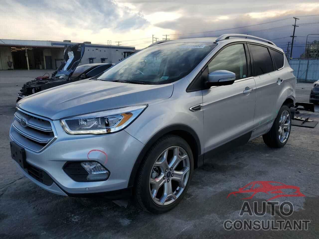 FORD ESCAPE 2018 - 1FMCU0J97JUD59897