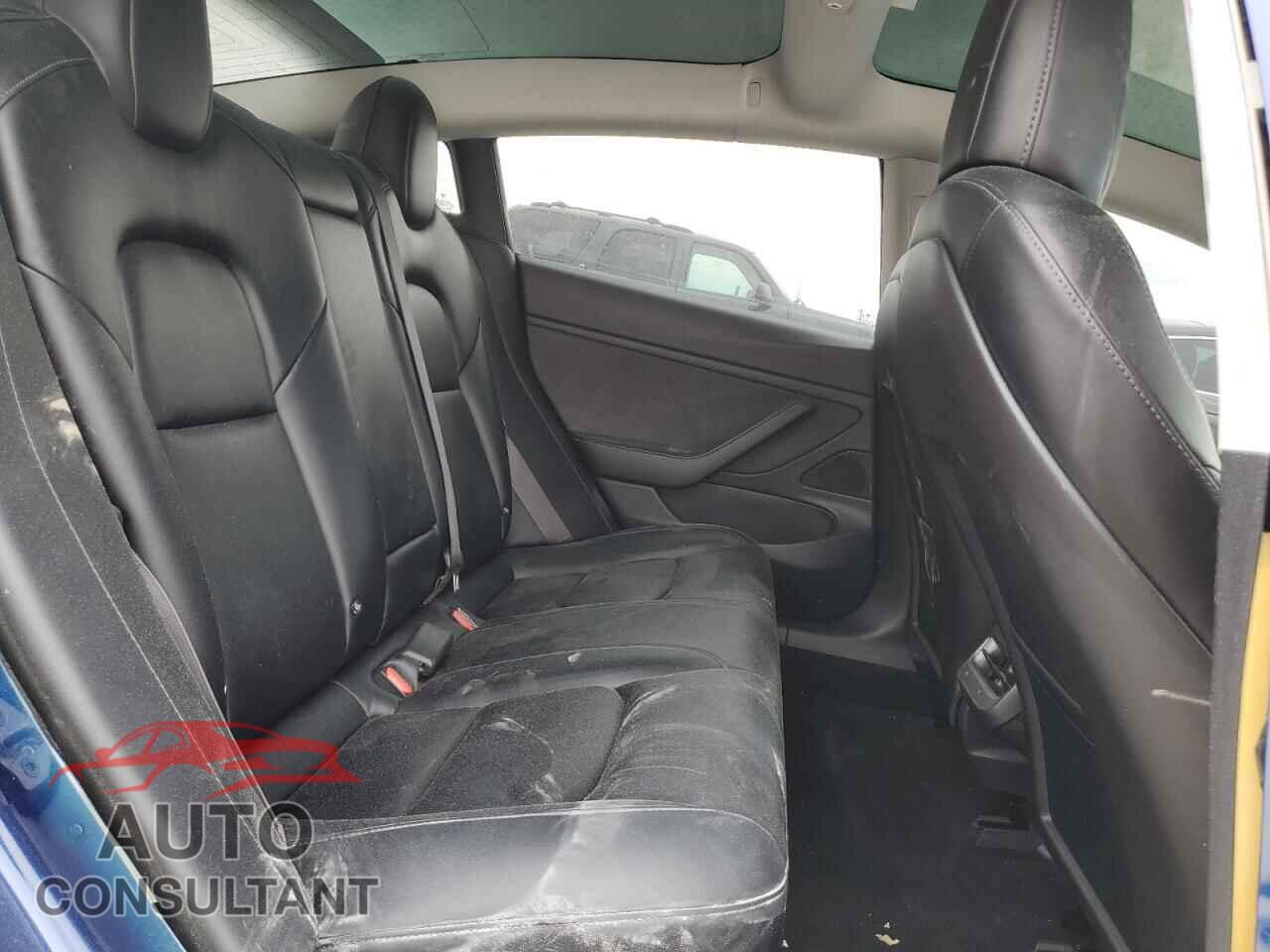 TESLA MODEL 3 2018 - 5YJ3E1EA5JF076791
