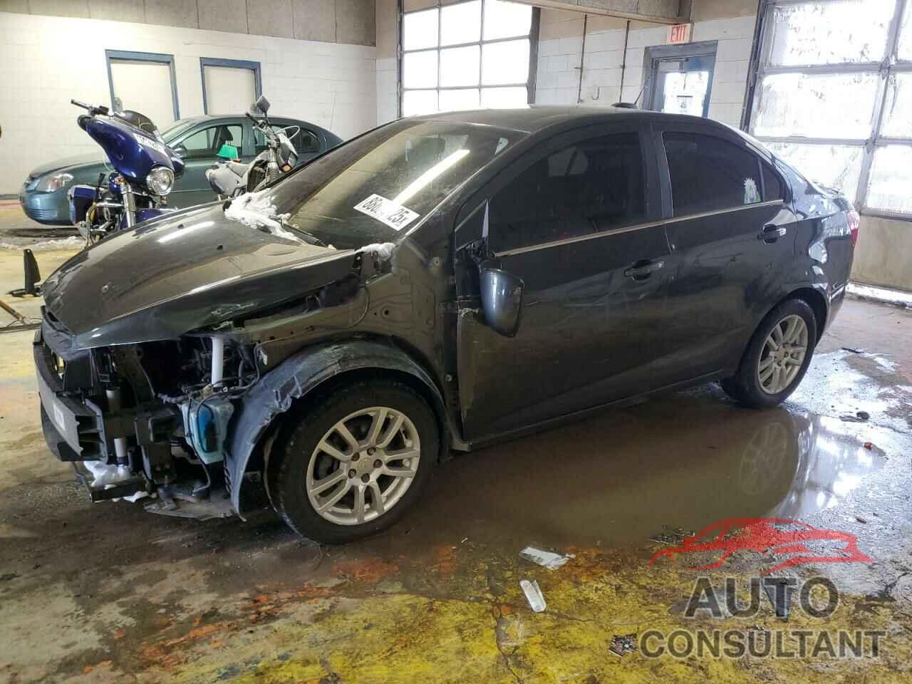 CHEVROLET SONIC 2016 - 1G1JC5SH9G4106647