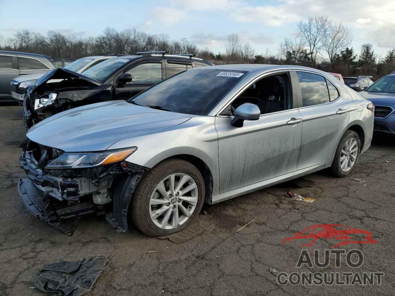 TOYOTA CAMRY 2022 - 4T1C11BK1NU056281