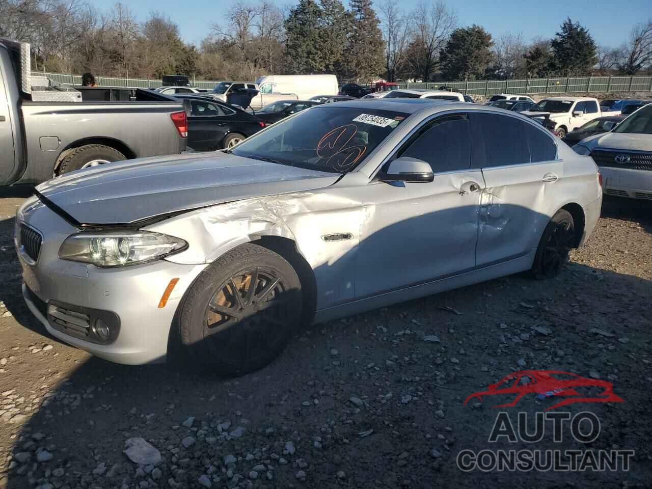 BMW 5 SERIES 2015 - WBA5B1C54FD922931