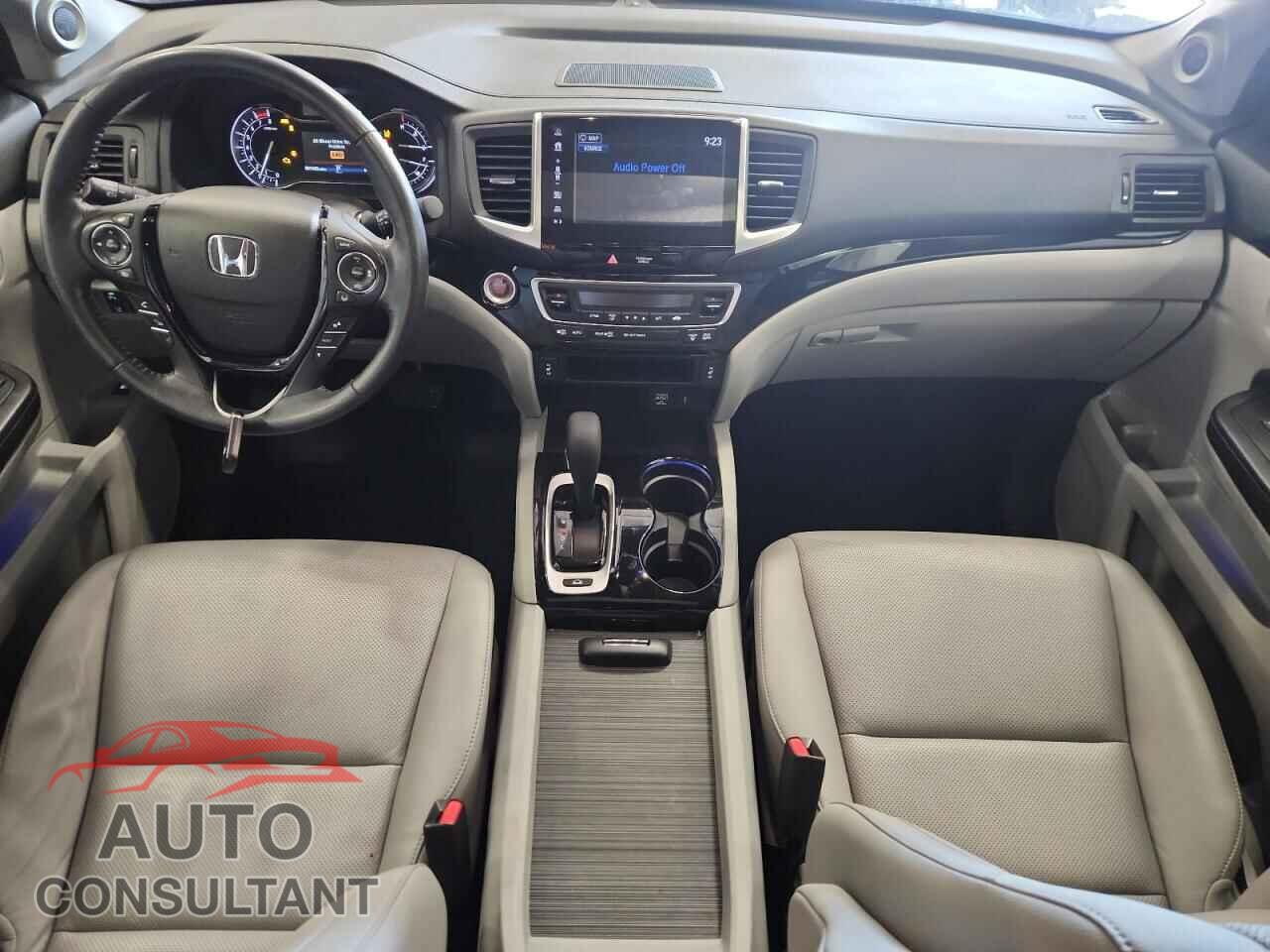 HONDA RIDGELINE 2017 - 5FPYK3F77HB035142