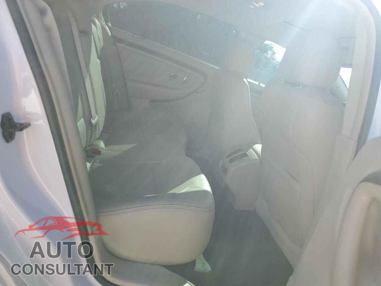 FORD TAURUS 2014 - 1FAHP2F82EG136500