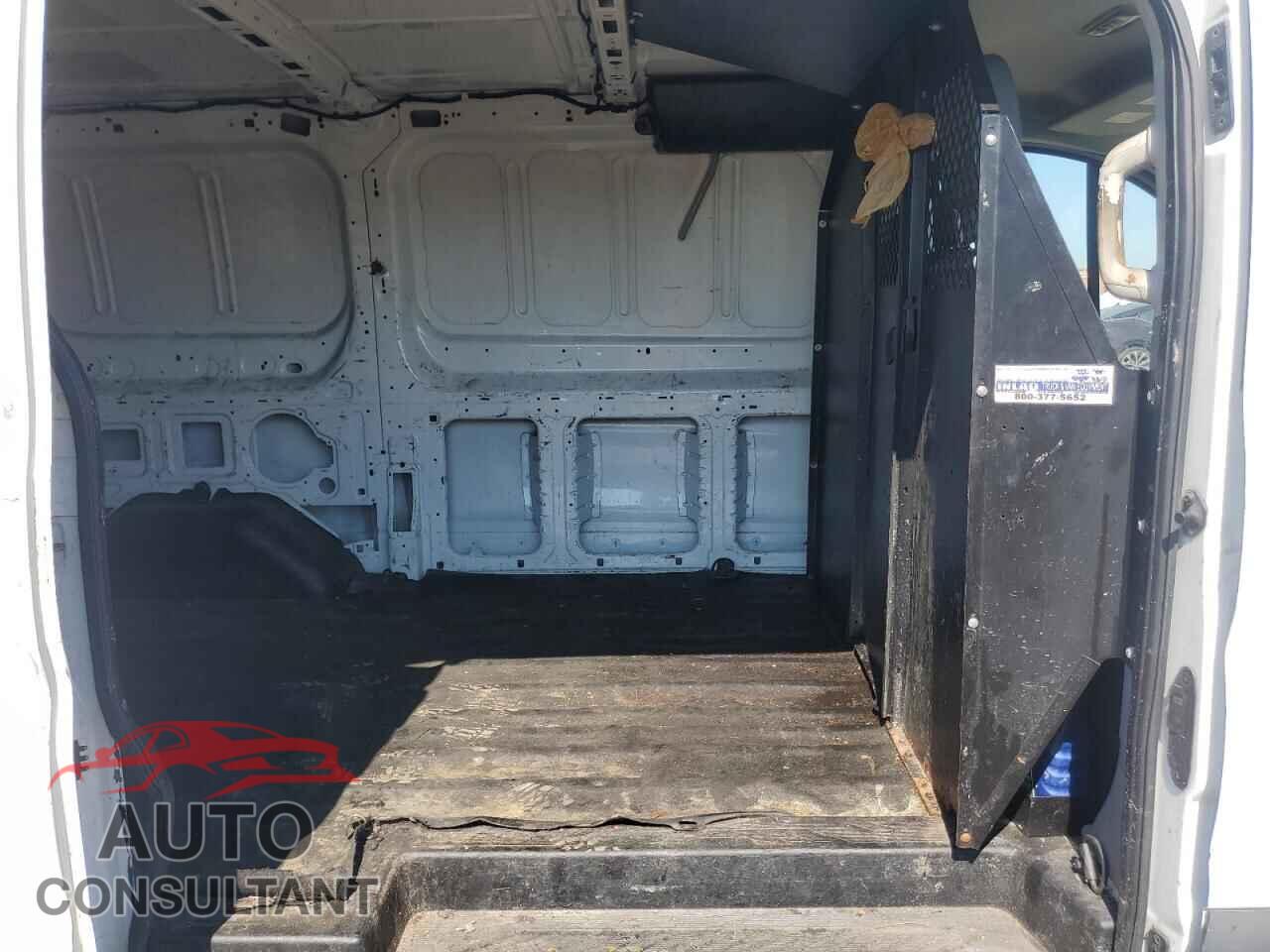 FORD TRANSIT 2015 - 1FTNE1YM4FKA74992