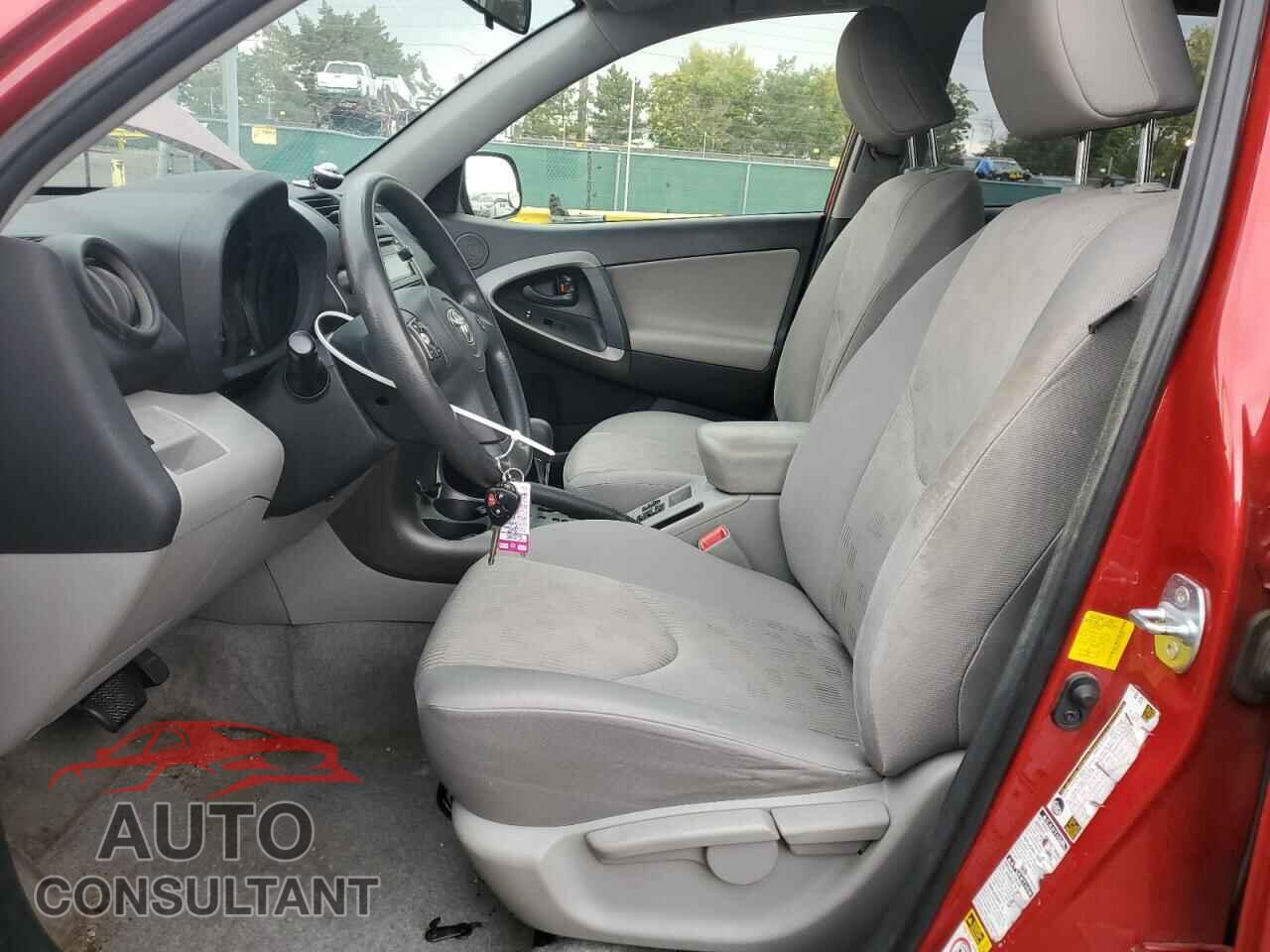 TOYOTA RAV4 2012 - JTMBF4DVXCD043939