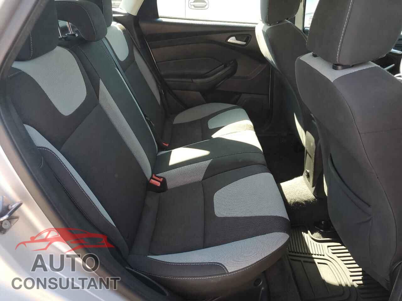 FORD FOCUS 2012 - 1FAHP3K27CL413704