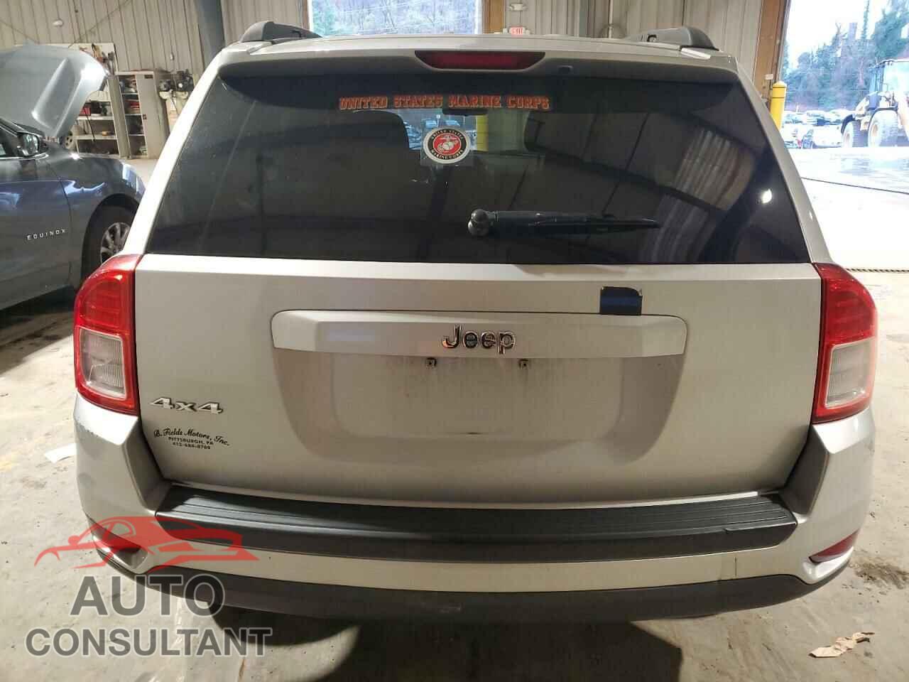 JEEP COMPASS 2011 - 1J4NF1FB9BD280753