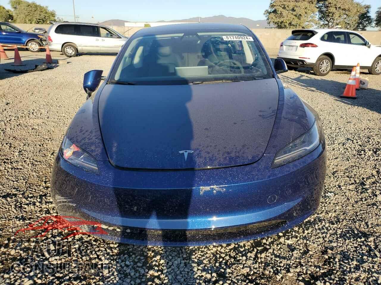 TESLA MODEL 3 2024 - 5YJ3E1EA8RF844758