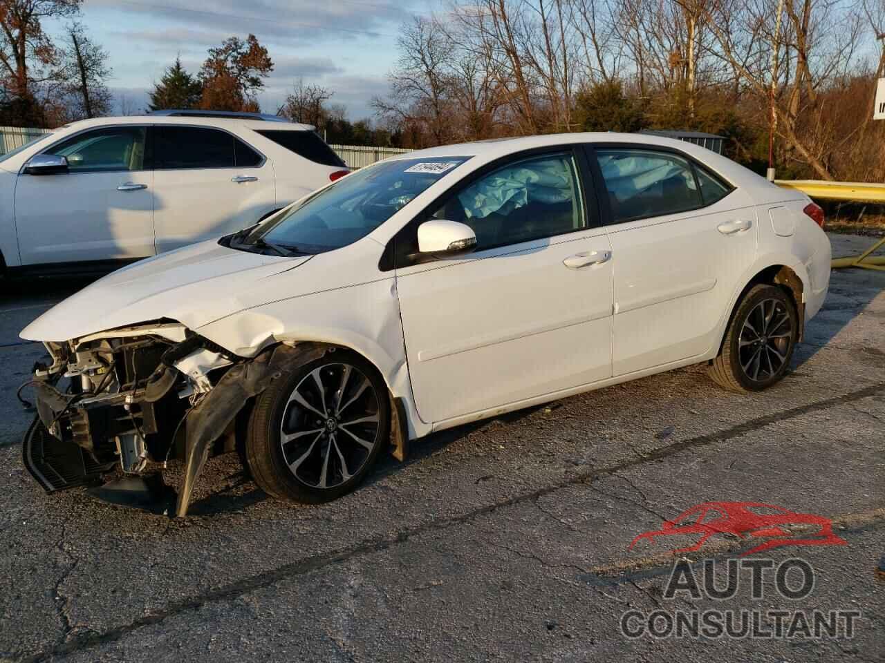 TOYOTA COROLLA 2018 - 5YFBURHE0JP766576