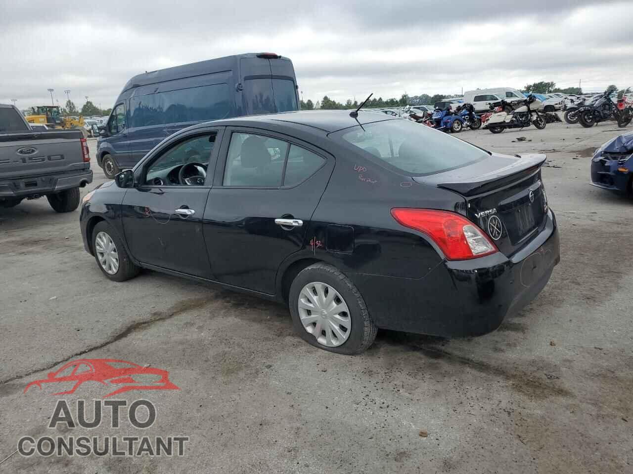 NISSAN VERSA 2019 - 3N1CN7AP3KL829690