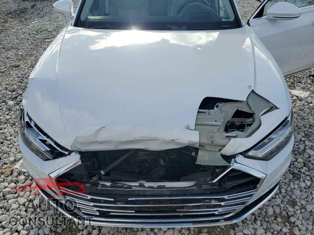 AUDI A8 2019 - WAU8EAF84KN024263
