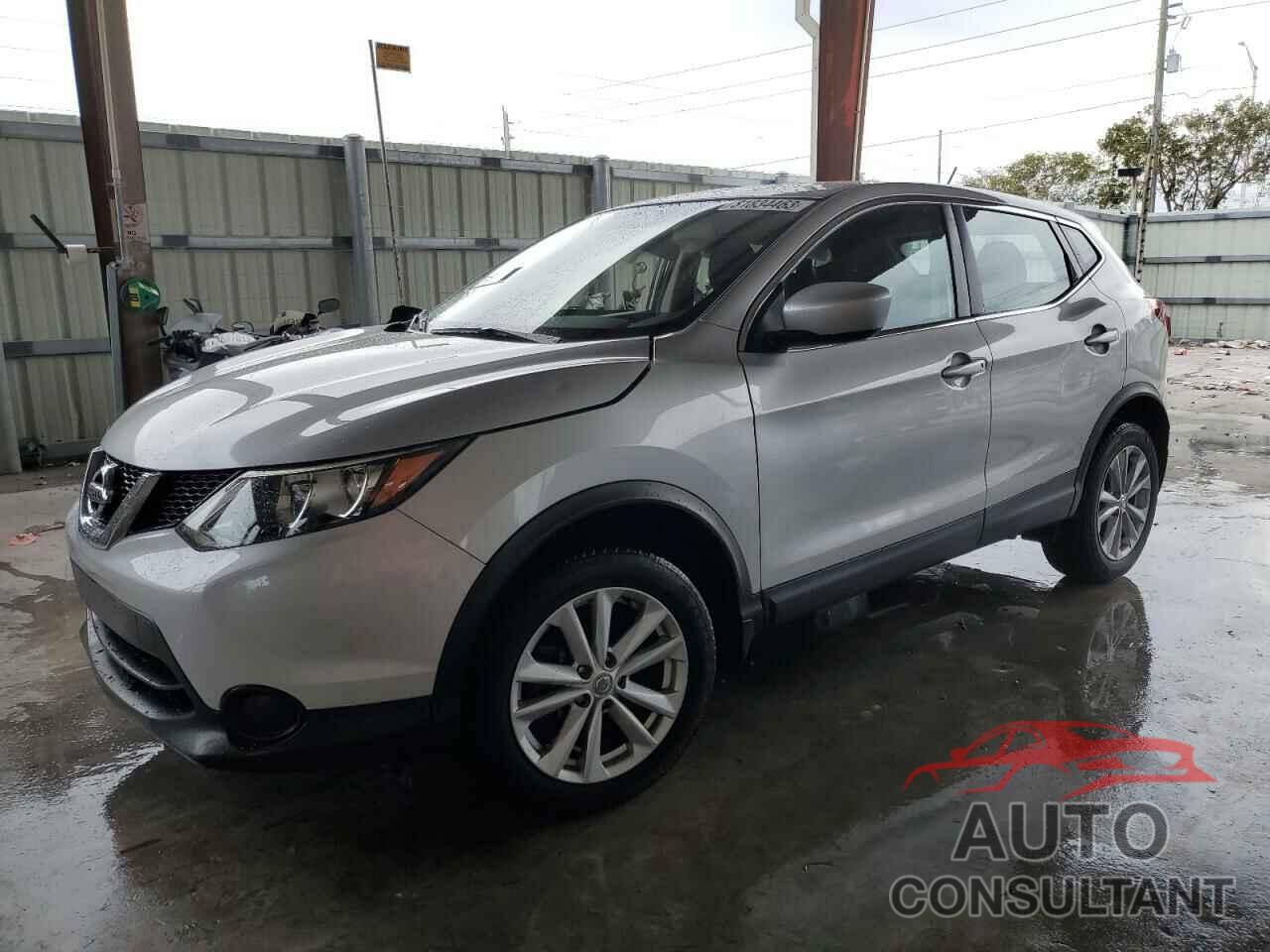 NISSAN ROGUE 2017 - JN1BJ1CP7HW028720