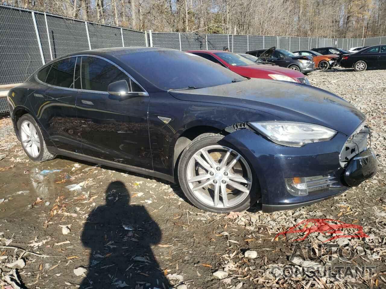 TESLA MODEL S 2013 - 5YJSA1CN0DFP26595