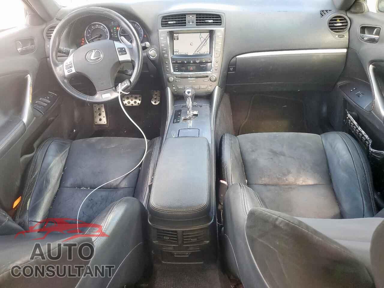 LEXUS IS 2012 - JTHBF5C20C2102973