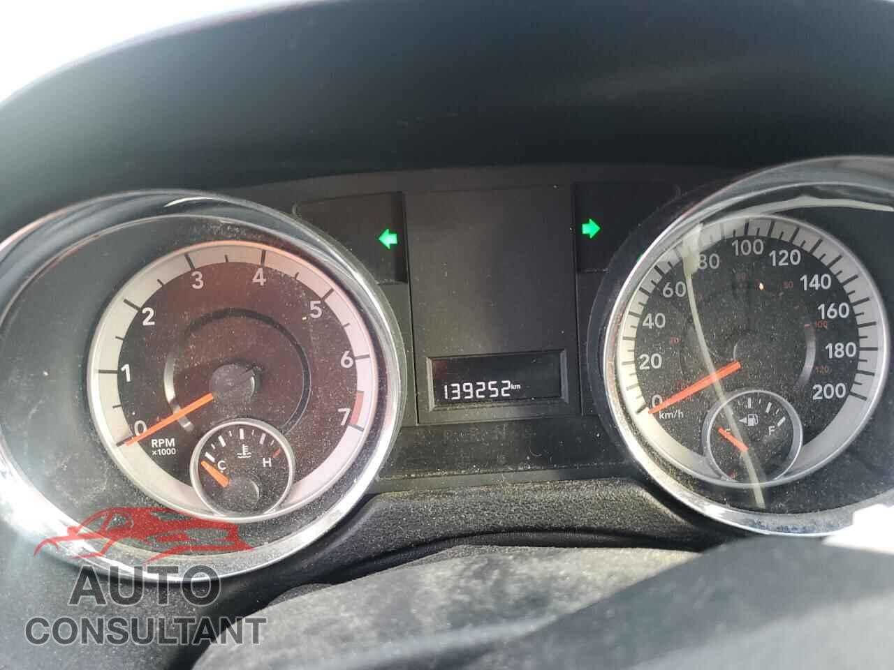 DODGE CARAVAN 2011 - 2D4RN4DG5BR652583