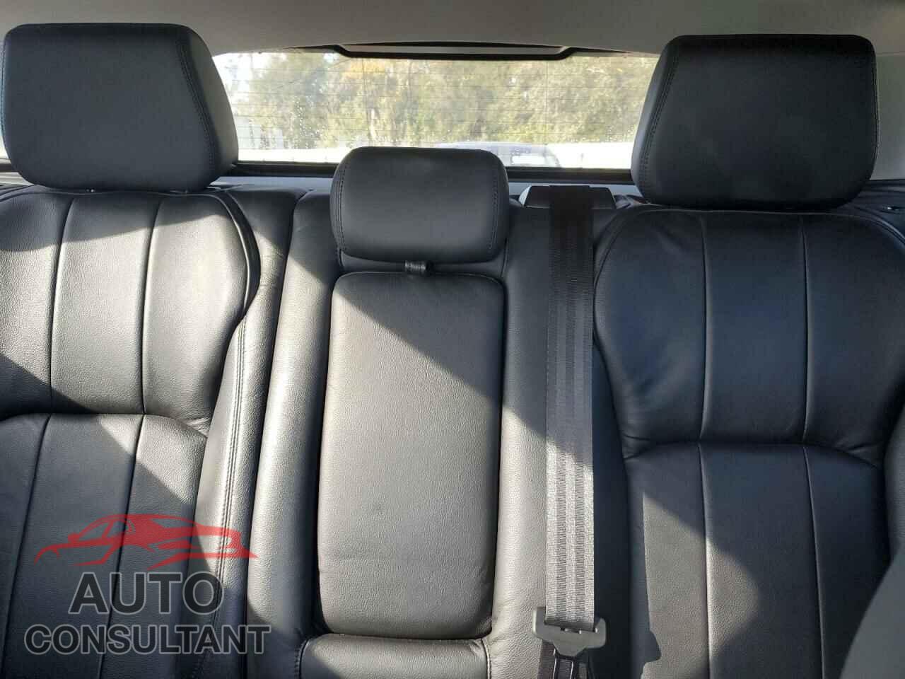 LAND ROVER RANGEROVER 2019 - SALVP2RX7KH347318