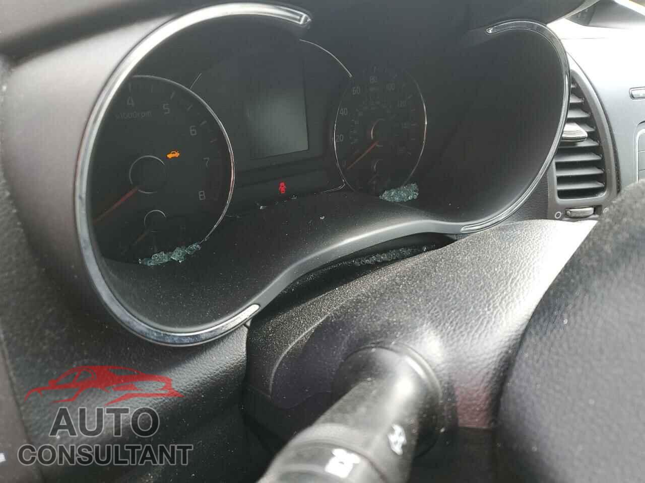 KIA FORTE 2015 - KNAFX4A67F5407628