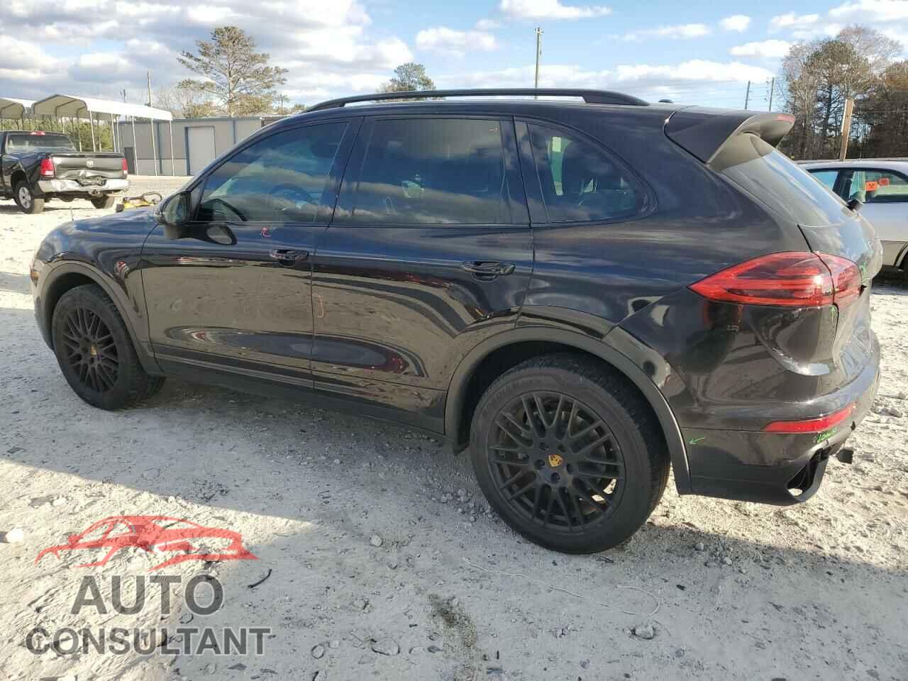 PORSCHE CAYENNE 2018 - WP1AB2A29JLA60870