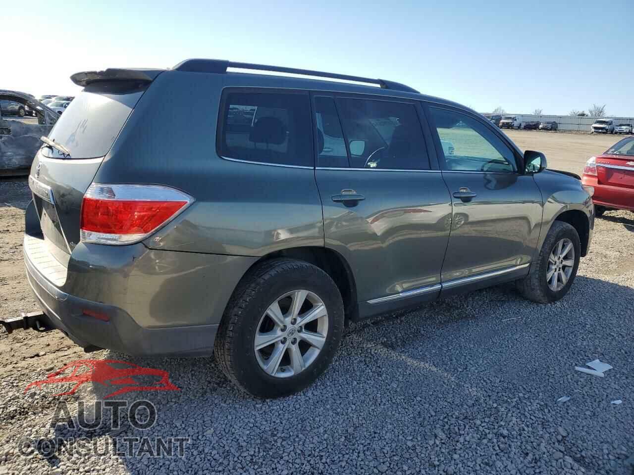 TOYOTA HIGHLANDER 2011 - 5TDBK3EH3BS089288