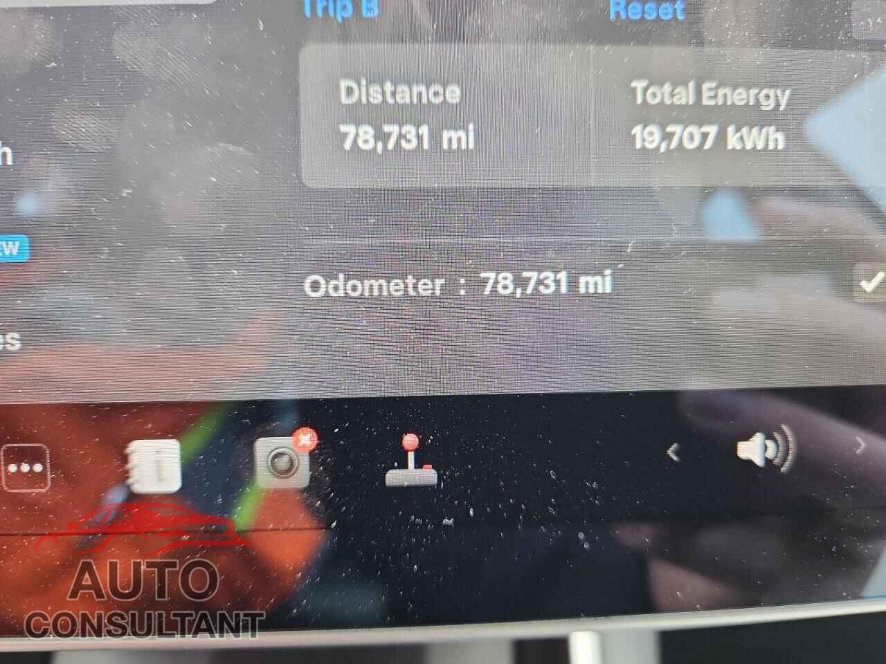 TESLA MODEL 3 2019 - 5YJ3E1EB8KF477536