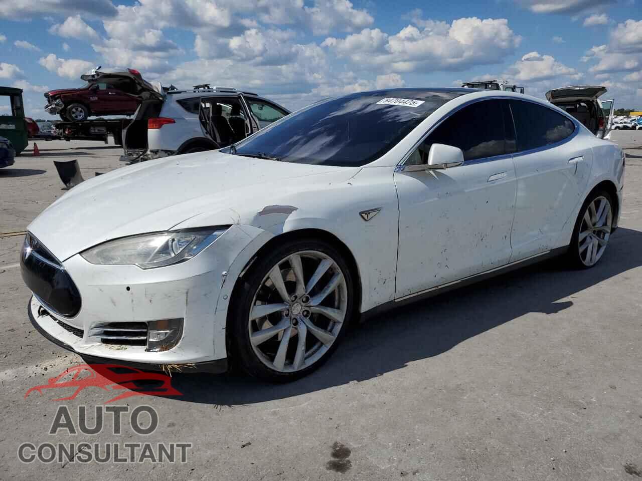 TESLA MODEL S 2014 - 5YJSA1H14EFP60708