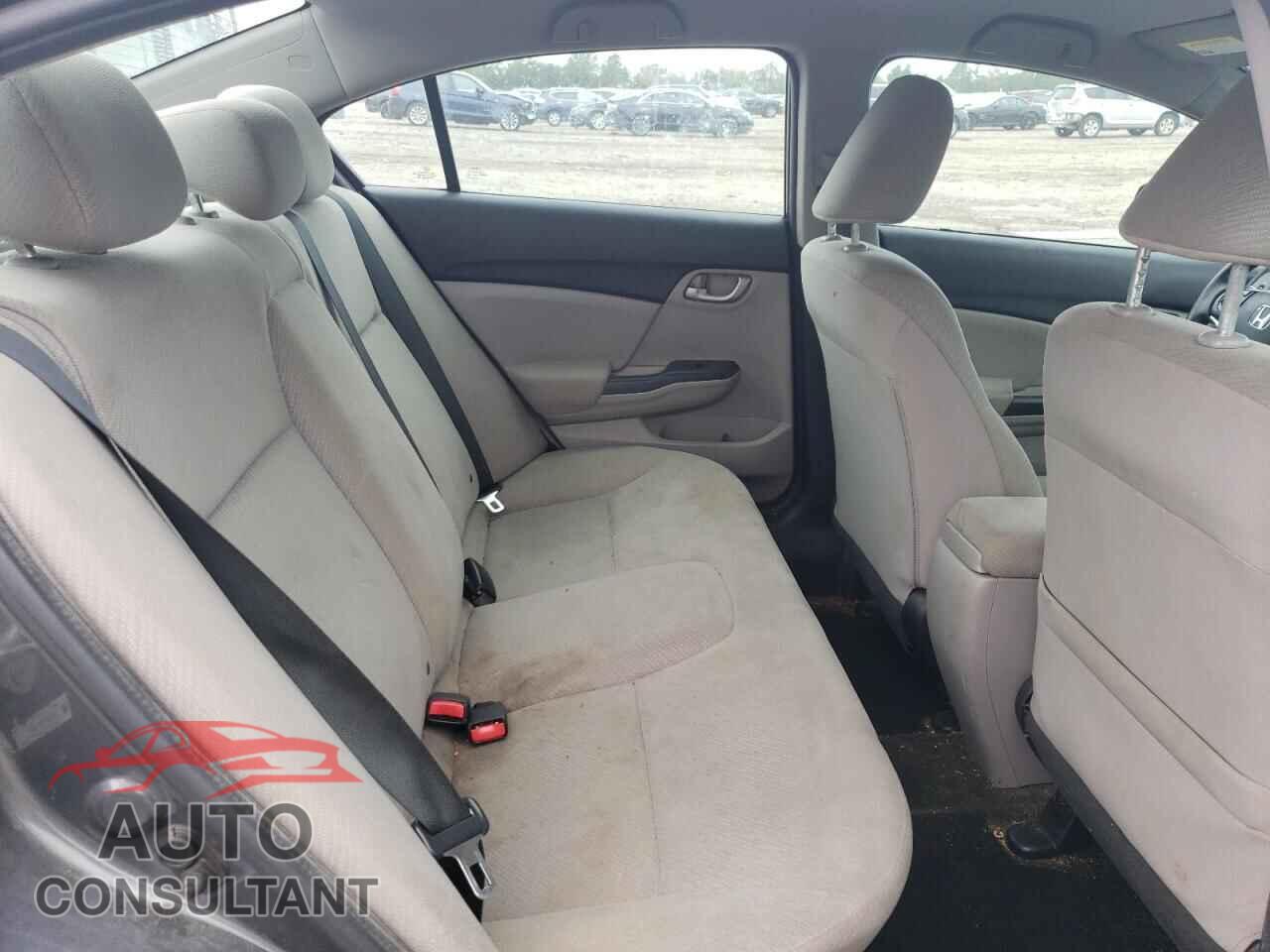 HONDA CIVIC 2013 - 2HGFB2F50DH564317