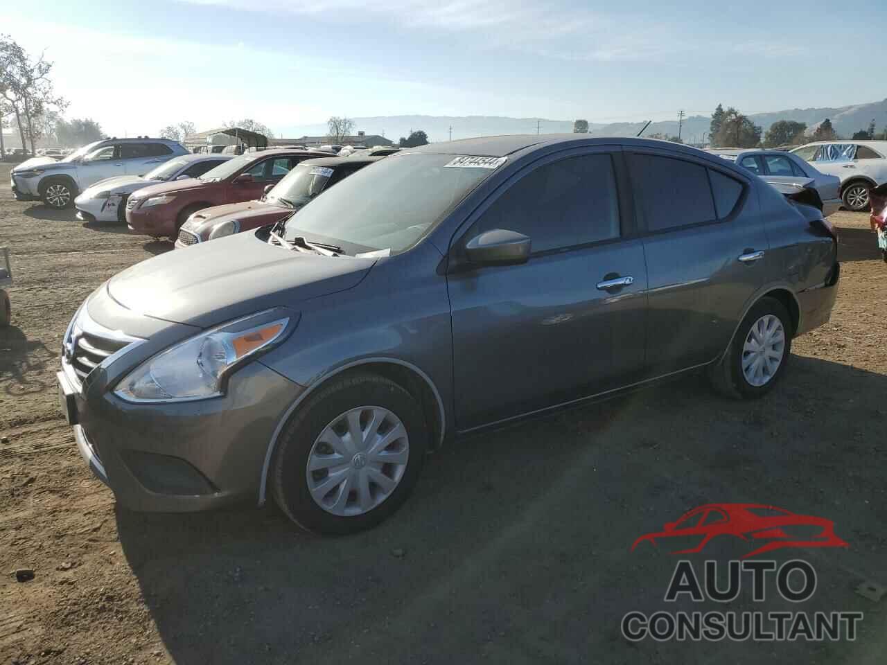 NISSAN VERSA 2018 - 3N1CN7AP3JL845371