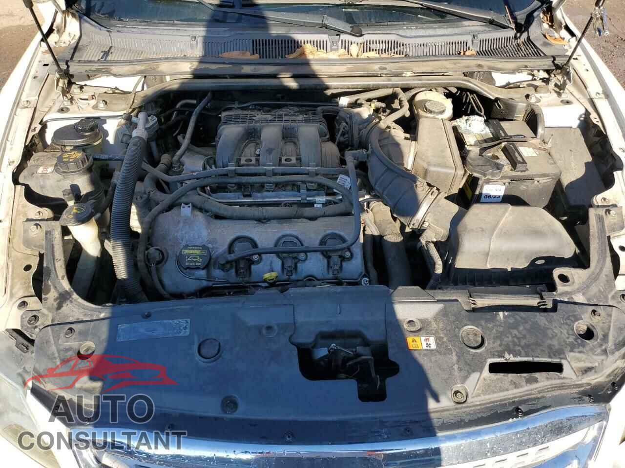 FORD TAURUS 2011 - 1FAHP2DW7BG132939