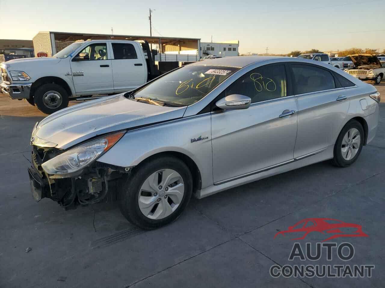 HYUNDAI SONATA 2015 - KMHEC4A45FA138329